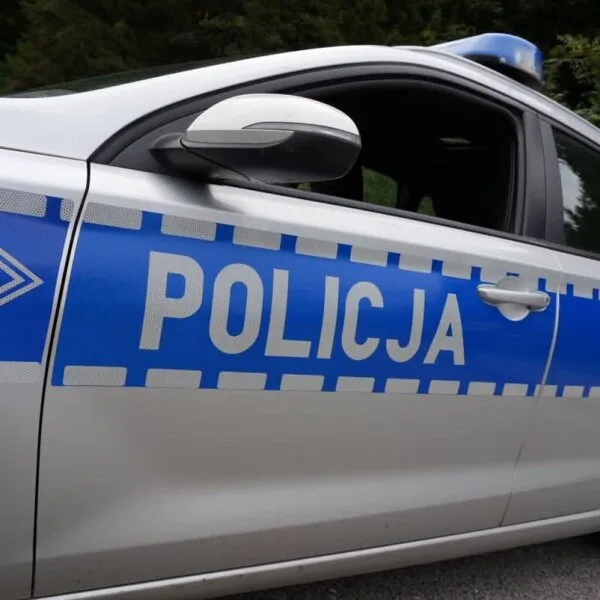 Czternastolatek groził swoim szkolnym koleżankom, że je pozabija